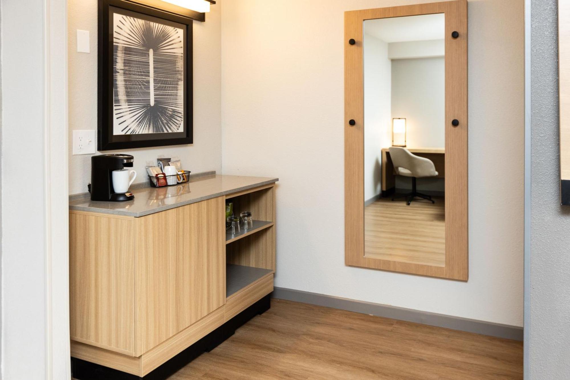 Hyatt Place Greenville/Haywood מראה חיצוני תמונה