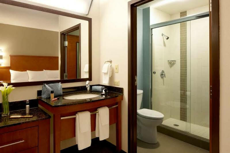 Hyatt Place Greenville/Haywood מראה חיצוני תמונה